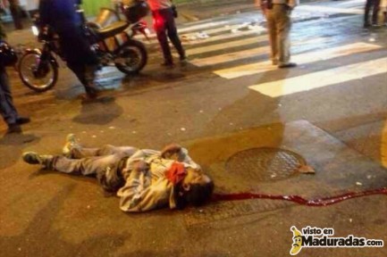 riotsandrhymes:  Do you Know what is happening in Venezuela? This is what is happening. This is what has been happening during a week. The students have been protesting in a pacific way against the repressive and tyrant government that we have since 1999