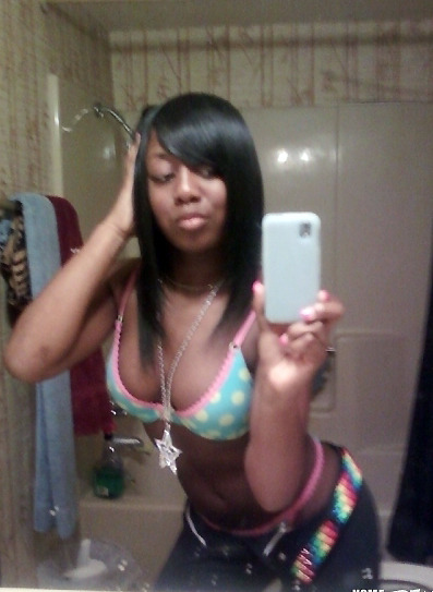 thingsiliketoo:  ladies pls submit your photos here: thingsiliketoo. Homegrown