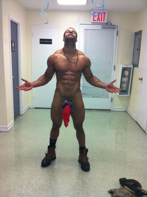 adirtylilsecret:  Praise Him. 