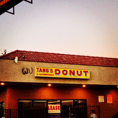 #wutang&rsquo;s (at Tang&rsquo;s Donut)