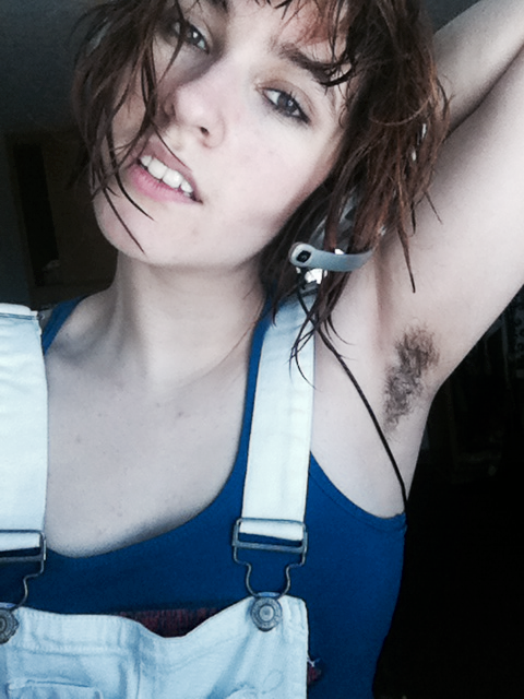 bodyhairqueens:cards-against-insanity:Growth level: three quarters of an inch  Yeah you’re gorgeous!!!