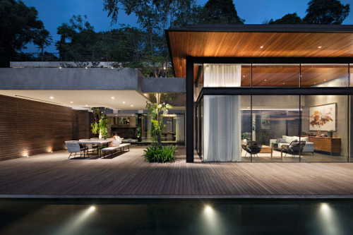 A Hillside House In Indonesia [Video]