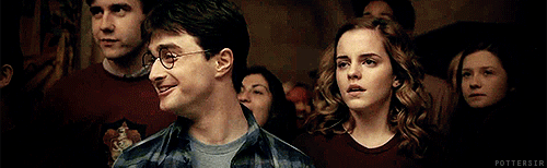 ssjdebusk:  The difference between platonic and romantic relationships Bonus:  (gifs not mine) 