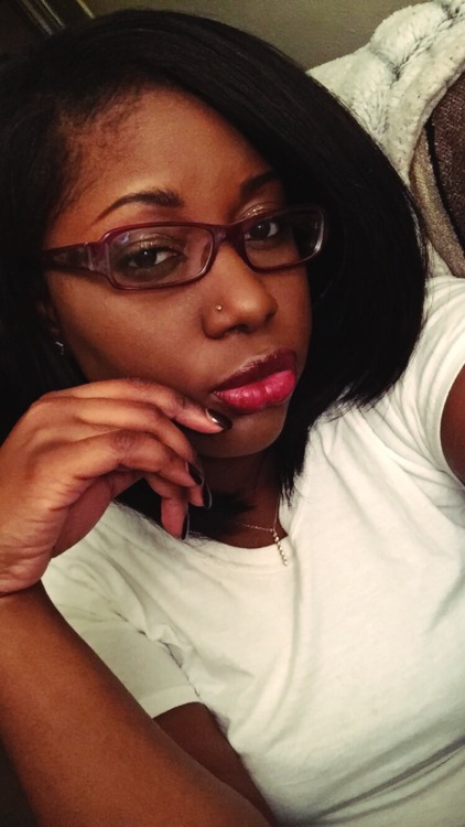 flowerchildbluez:  artnmxlanin:  flowerchildbluez:  Some of my favorites from this year.   Blackout ✨  You’re so pretty 😍  Thank you 😘 