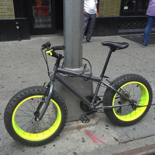 glowingbike: #fattire #ny #nyc #newyork #bici #bike #bicycle #bikeporn #bicicleta #bicicletta #cykel