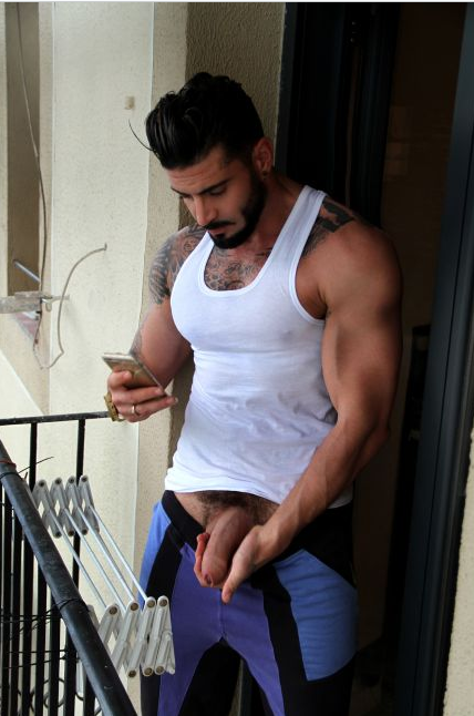 submissive-faggot:  oofahpapa:   http://oofahpapa.tumblr.com/archive  What perfection
