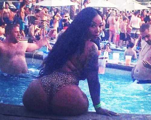 Brown Thick & Sexy women