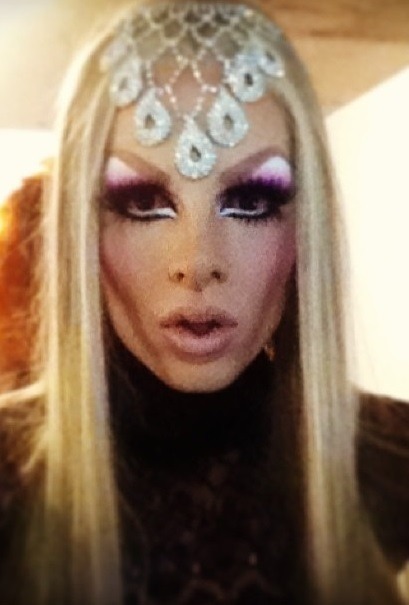 best-makeovers:  http://instagram.com/hollyspiritdrag#
