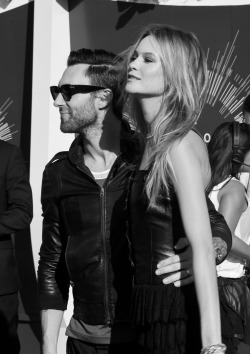 vogue-at-heart:  Adam Levine &amp; Behati Prinsloo at The 2014 MTV Video Music Awards 
