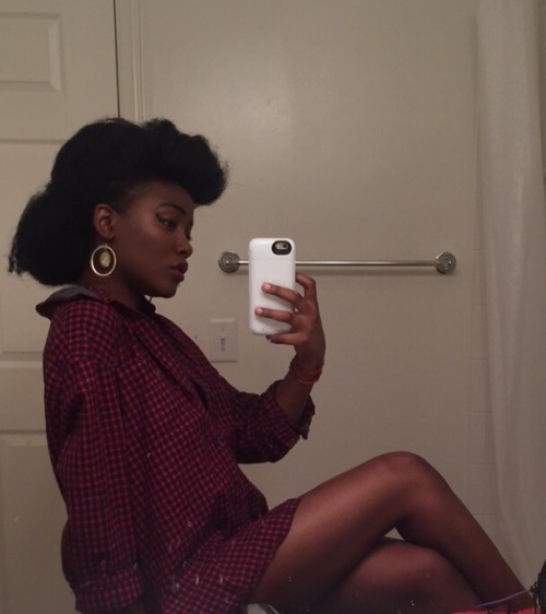 yung-caged-and-restless:I tried to do my own hair and then this happened… Y'all know I had to share 
