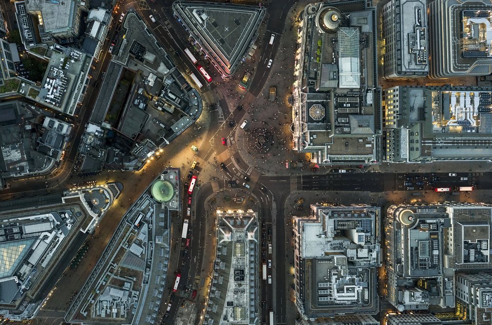 Европа: Лондон с вертолета (фото)