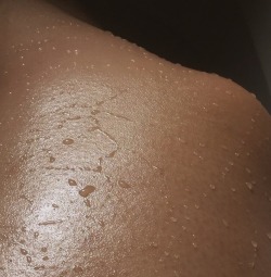 fatimamononoke: skin, water, oil. 