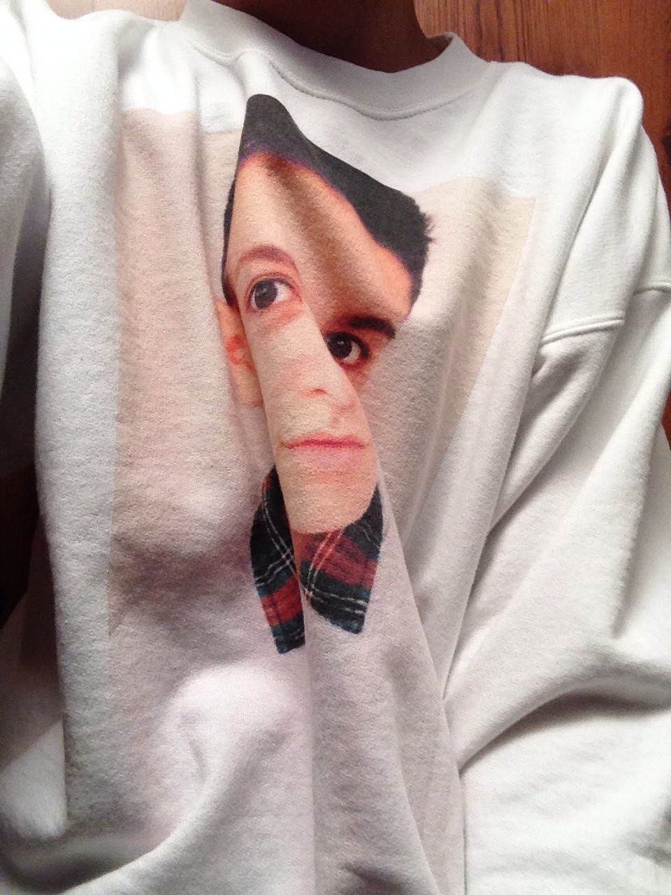 lohanthony:  iwilltwerk4you:  so I have this lohanthony sweater that’s so adorable,