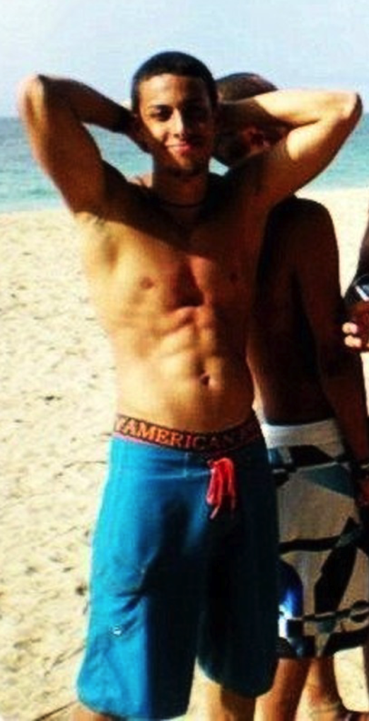 carmenvita:  latinricanpapi69:  puertorrricanhot:  Puerto Rican  Yummy  carmenvita