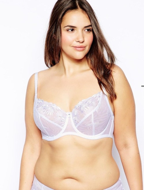 plussizelingerieaddict:Pour Moi