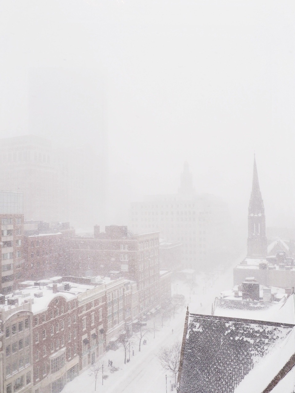 bostonianresolution:  You couldn’t even see the city yesterday