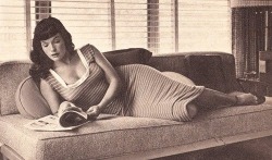 theniftyfifties:  Bettie Page in a quiet