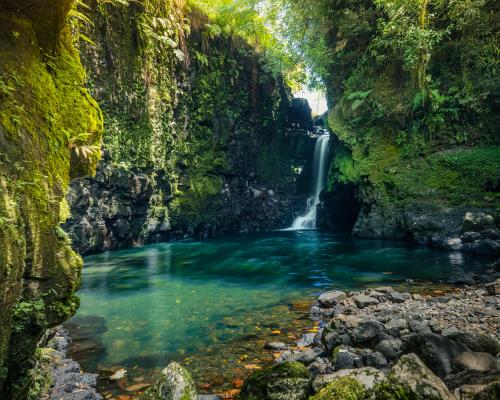 oneshotolive:  Sauniatu falls, Samoa [OC]