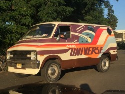 Cosplaymutt:  As Promised, Here Are The Pictures Of The Van Now That The Graphics