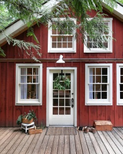 :http://instagram.com/schoolhouse/schoolhouse living