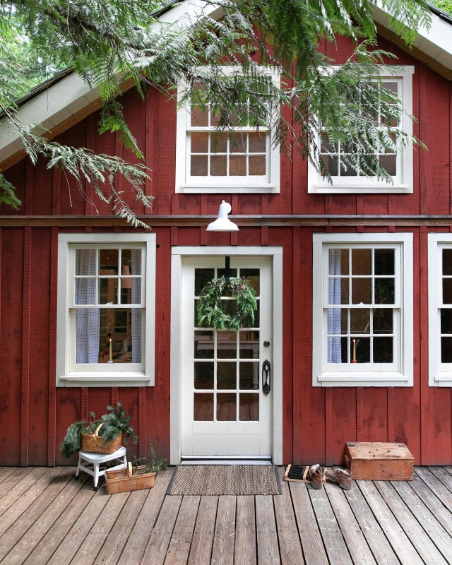 :http://instagram.com/schoolhouse/schoolhouse living