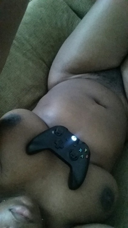 katsplayground:  I should be cleaning my house… Dante, why you so fun? 