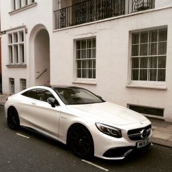 drivingbenzes:  Mercedes-Benz S 63 AMG (Instagram @yournotmyfather)