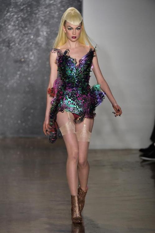 Les Beehive – Faster, Pussycat! Kill Kill! The Blonds take on Catwoman at NYFW