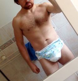 realestselfoz:  Them first thing in the morning diapered selfies    SEXY!