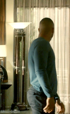 larry-capija:  Gaaaaawd that ass!! 
