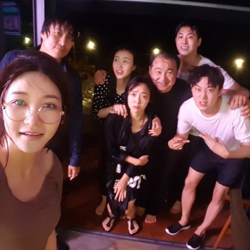 kawaiipickle:Yunho with ‘Meloholic’ crew