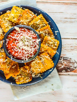 boozybakerr:  Ritz Fried Ravioli 