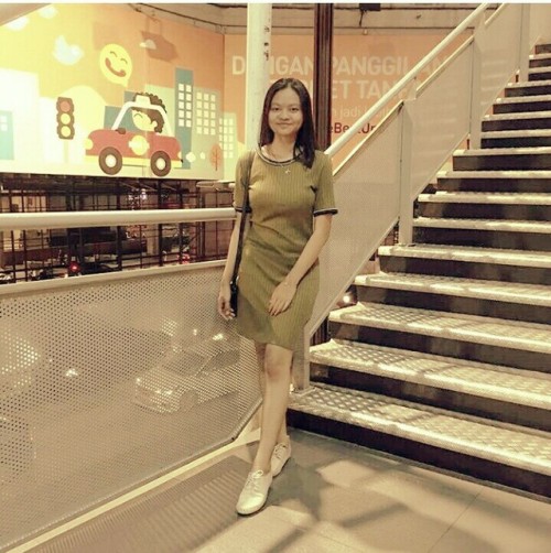 Jom Reblog Banyk² Kalau Nak Gambar Bogel Awek Ni