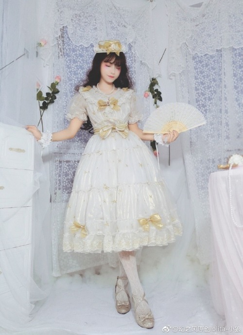 my-lolita-dress:Model pictures for Cici Princess Dress - Long Version OP, short sleeves  -Made by ch
