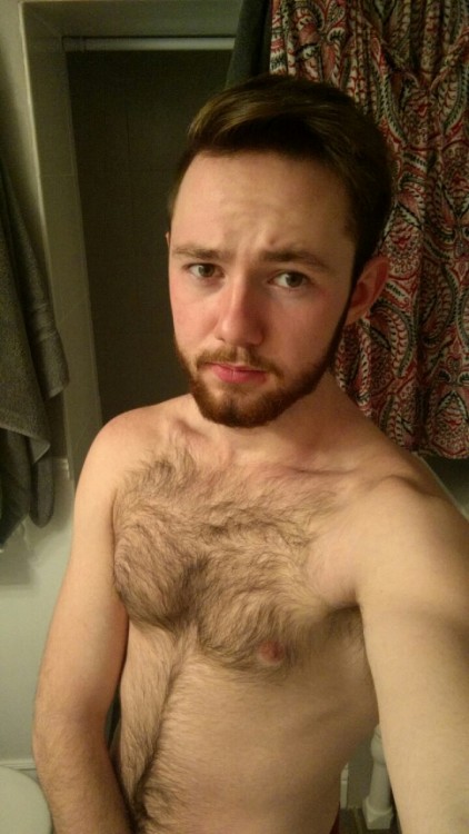 sweatyhairylickable:    http://sweatyhairylickable.tumblr.com for more hairy sweaty dudes!   Love that curly trail of hair on his belly!