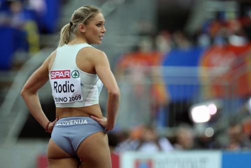 hottestolympic:  Name: Snezana RodicNationality: SlovenianDate of Birth: 19th August 1982Place of Birth: Koper, SloveniaSport: Athletics