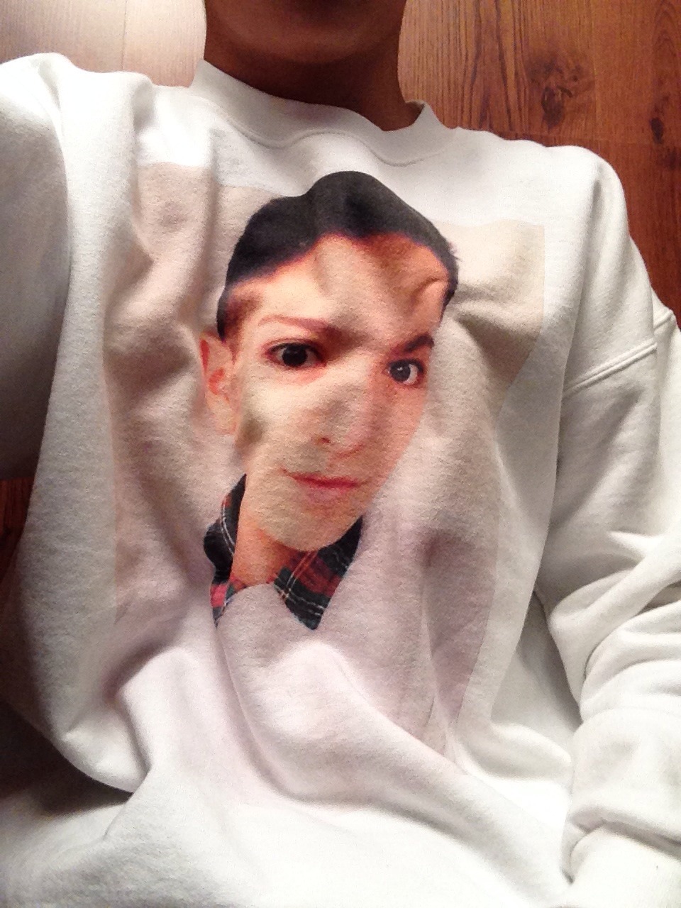lohanthony:  iwilltwerk4you:  so I have this lohanthony sweater that’s so adorable,