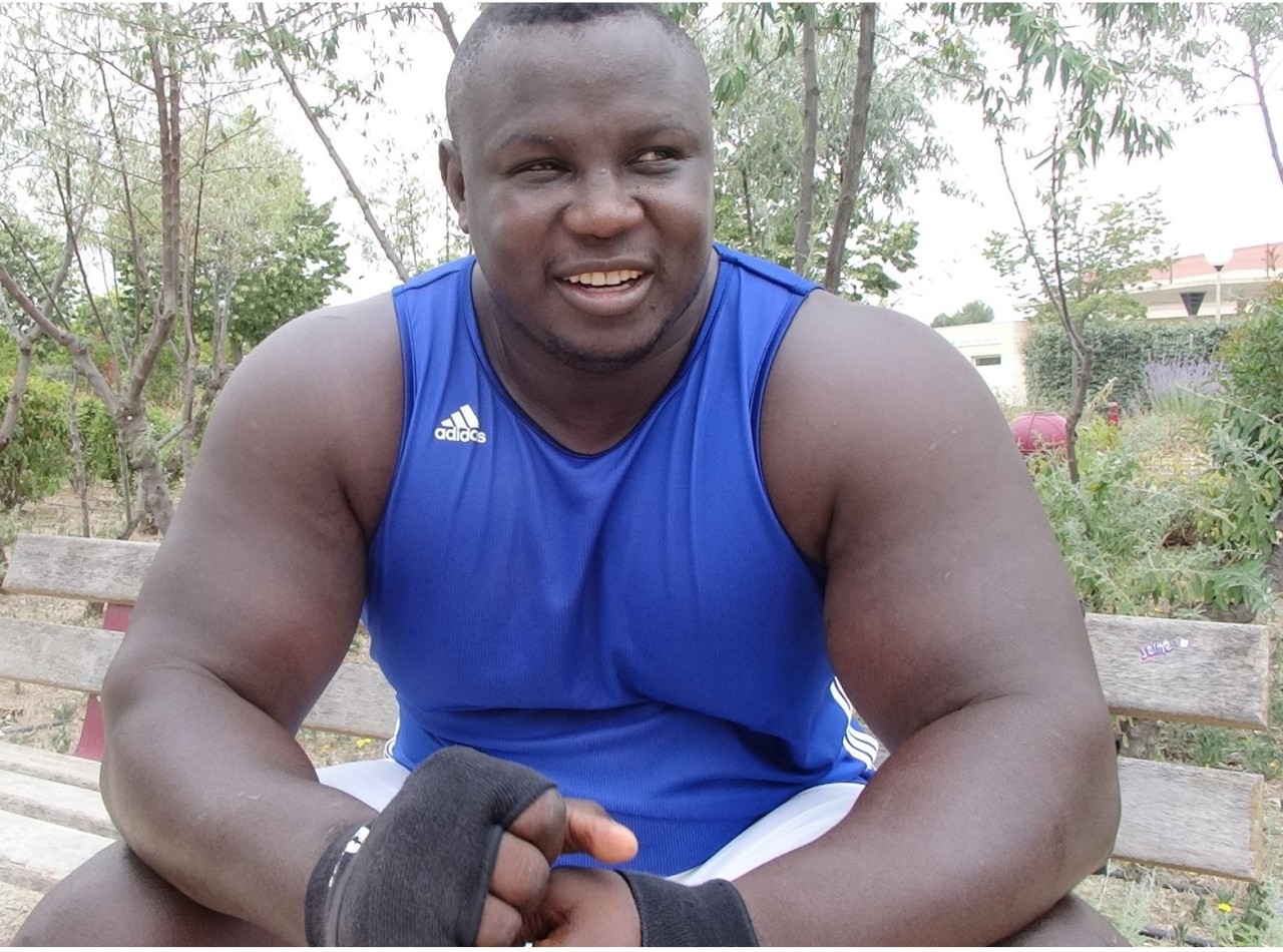 blacktool7:  nipsnskin:  keahimakua:  brown + thick + strong = like       (via TumbleOn)