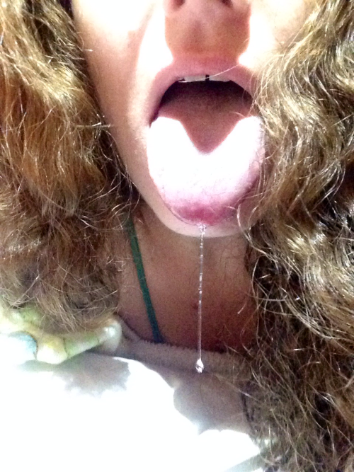 jellybeanphalange:  Salivating just thinking about sucking his thick cock! Mmmmmm