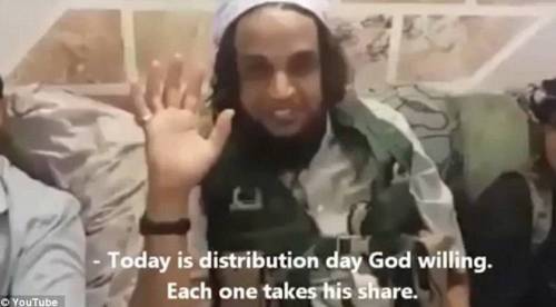 micdotcom:Disturbing video shows Islamic State militants buying and selling womenLast month, the UN 