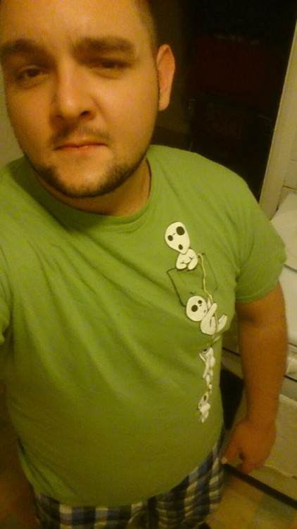 didscub:  Ghibli Pyjamas… Out of bed at 3am, eating cake 😏 