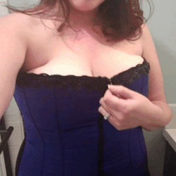 ticklemytits:  My first gif!!  #boobs #ticklemytits
