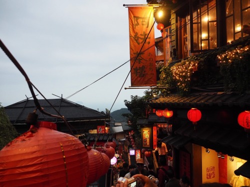 seigakun: 阿妹茶亭, 九份 ; jiufen, taiwan  by iseki kou | ig