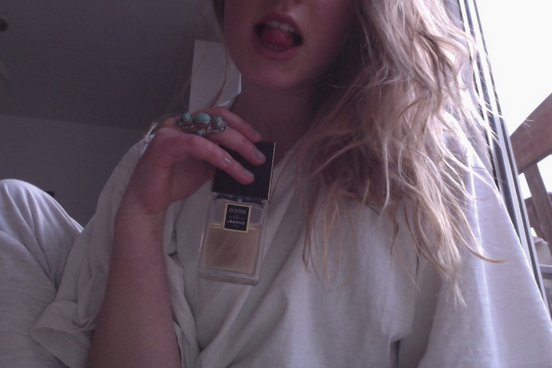 paleasashes:  sevenspacemonkeys:  nitrqin:  ★ paler than u ★  ✿ Pretty pale