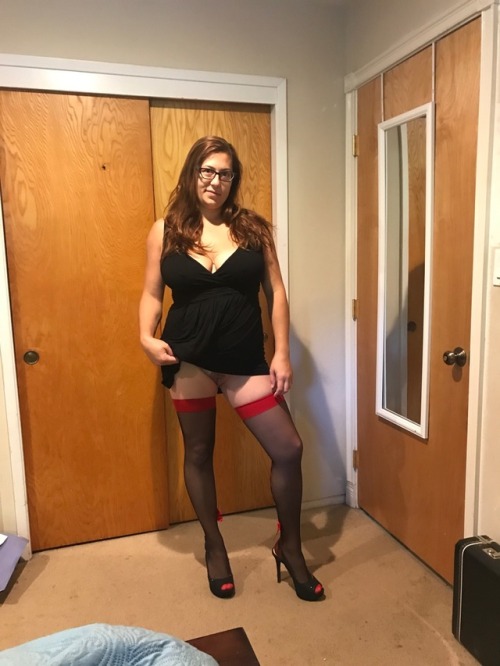 hotwife8477: Getting ready to go out