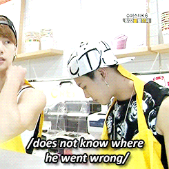 ughjacksonwang:  poor boy does not know how to put on an apron… 
