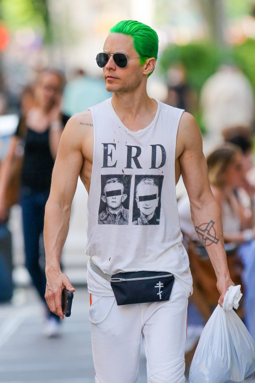 jaredletovault: Jared Leto running errands in New York City (May 19, 2015) [x]