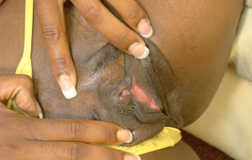 amateurblackgirls:  Post submitted Anonymously. Amateur Black Girls  http://amateurblackgirls.tumblr.com/  Amateur Black Girls NET  