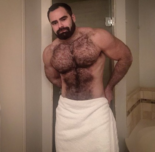 beardburnme:  alexis_j_v Instagram