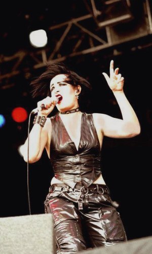eliz-may:  Happy Birthday, Siouxsie Sioux. adult photos